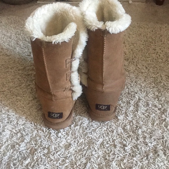 Ugg boots - Picture 2 of 7